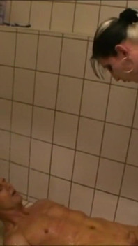 Kleiner penis demütigt BDSm
