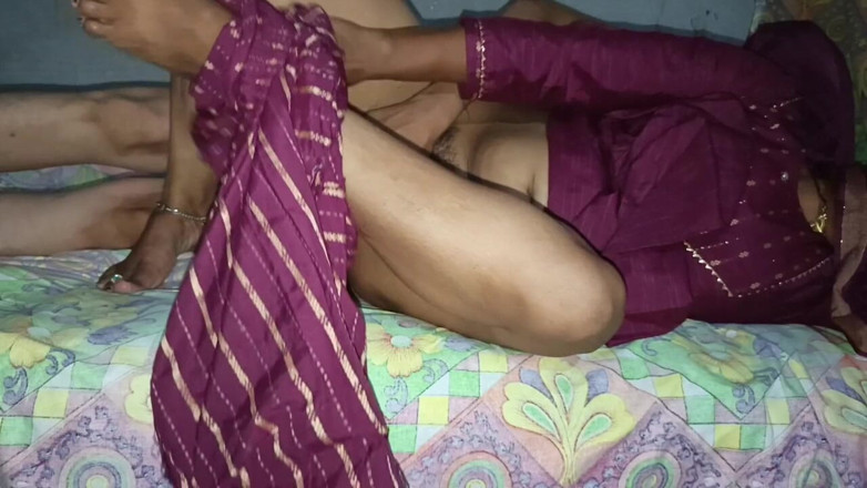 Kavita69: Un bărbat pervers tabu pur o păcălește pe profesoara disperată...