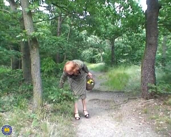 Mature NL: Granny Gets Fucked in the Open Air