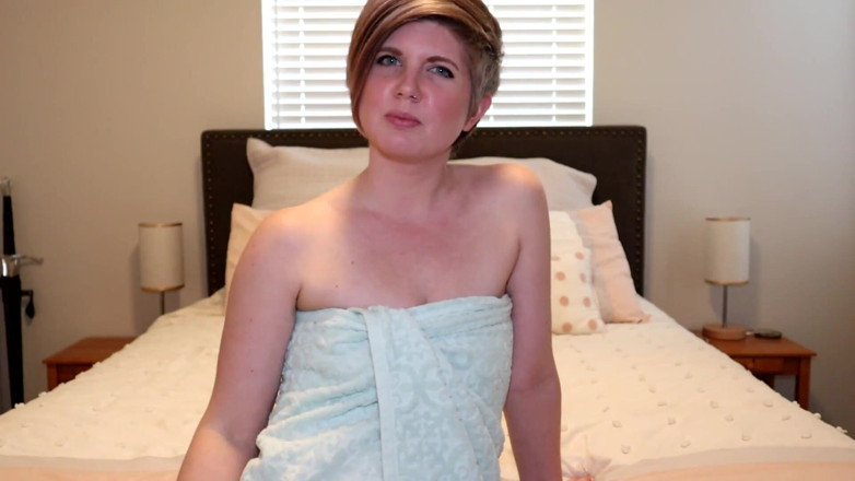 Housewife Ginger: Limpia ese semen de bbc dentro de mí
