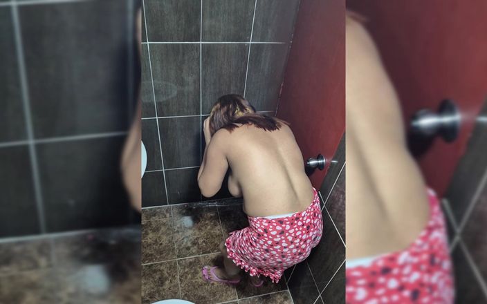 Pikaa6: Dia menunjukkan rumahnya dan kemudian aku bersembunyi di kamar mandi...