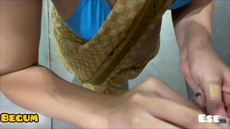 Rukshaar Begum: Desi Bhabhi blev knullad av elektriker