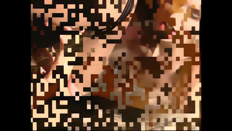 Wonderful Hot World X: Küvette takma yarakla harika lezbiyen üçlü seks