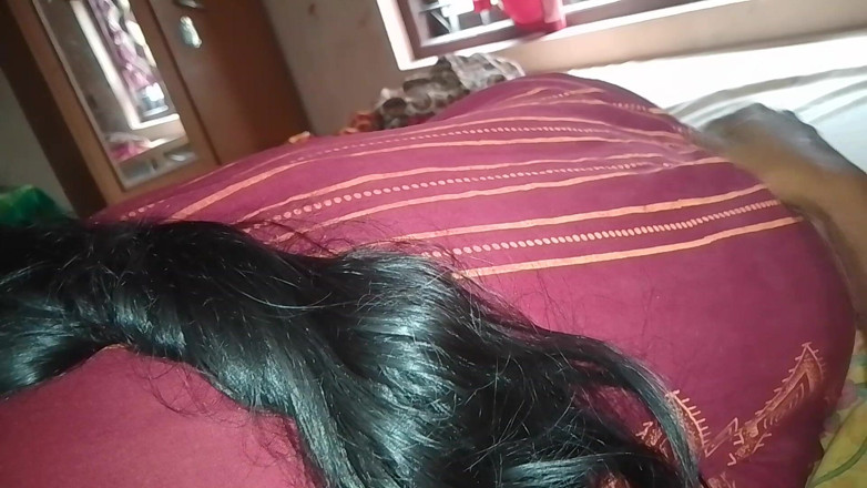 Bijukumar: Dospívající dívka si strká penis svého přítele do pusy a...