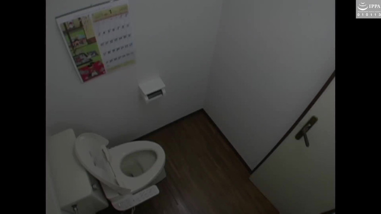 Raptor Inc: Intercambio de líquidos corporales, lesbianas en uniformes follando