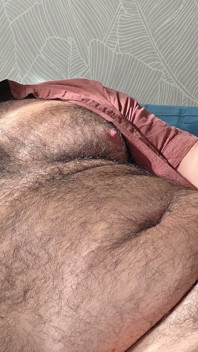 Oso Musculoso Se Masturba En Casa