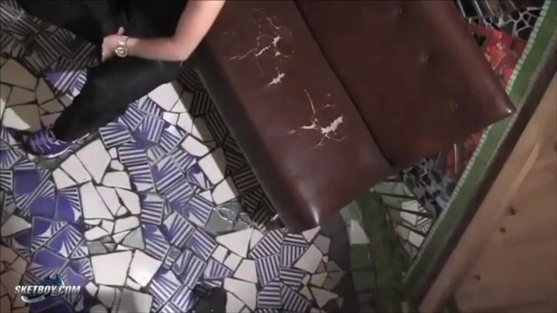 Sketboy: Neuken in een seksclub