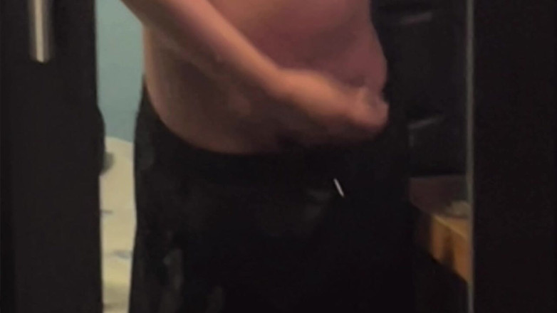 Emi Road: Spor salonundan sonra mastürbasyon yapıyorum