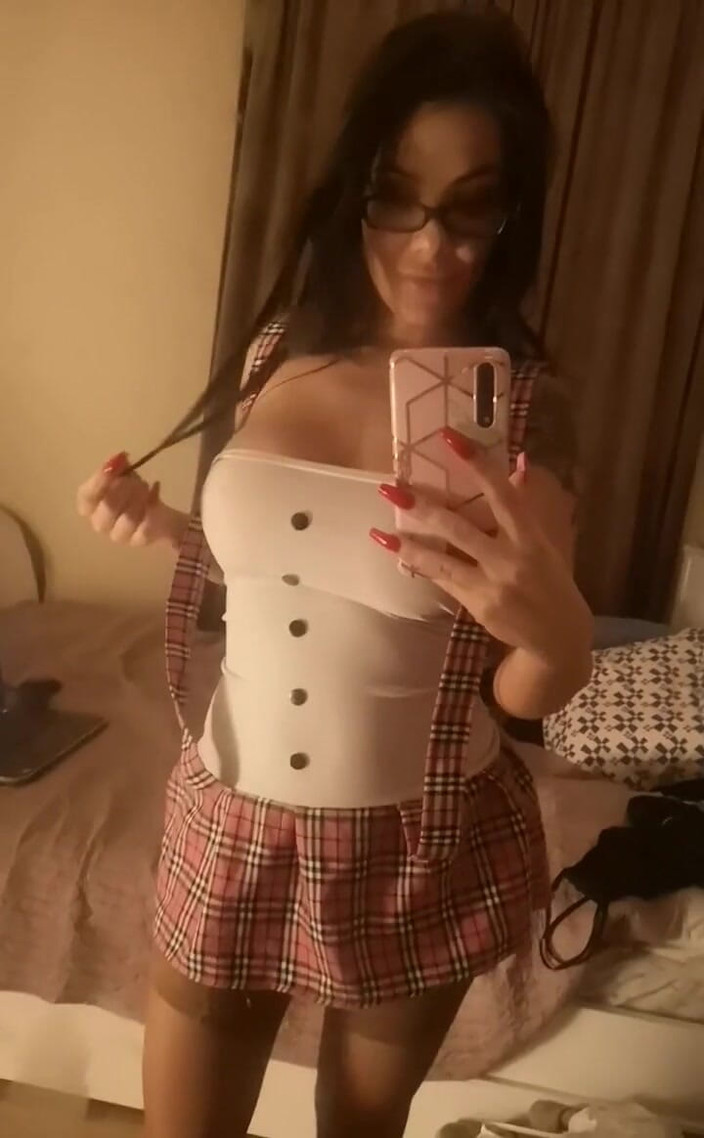 MissMonicaPerez: Bláznivé předvádění