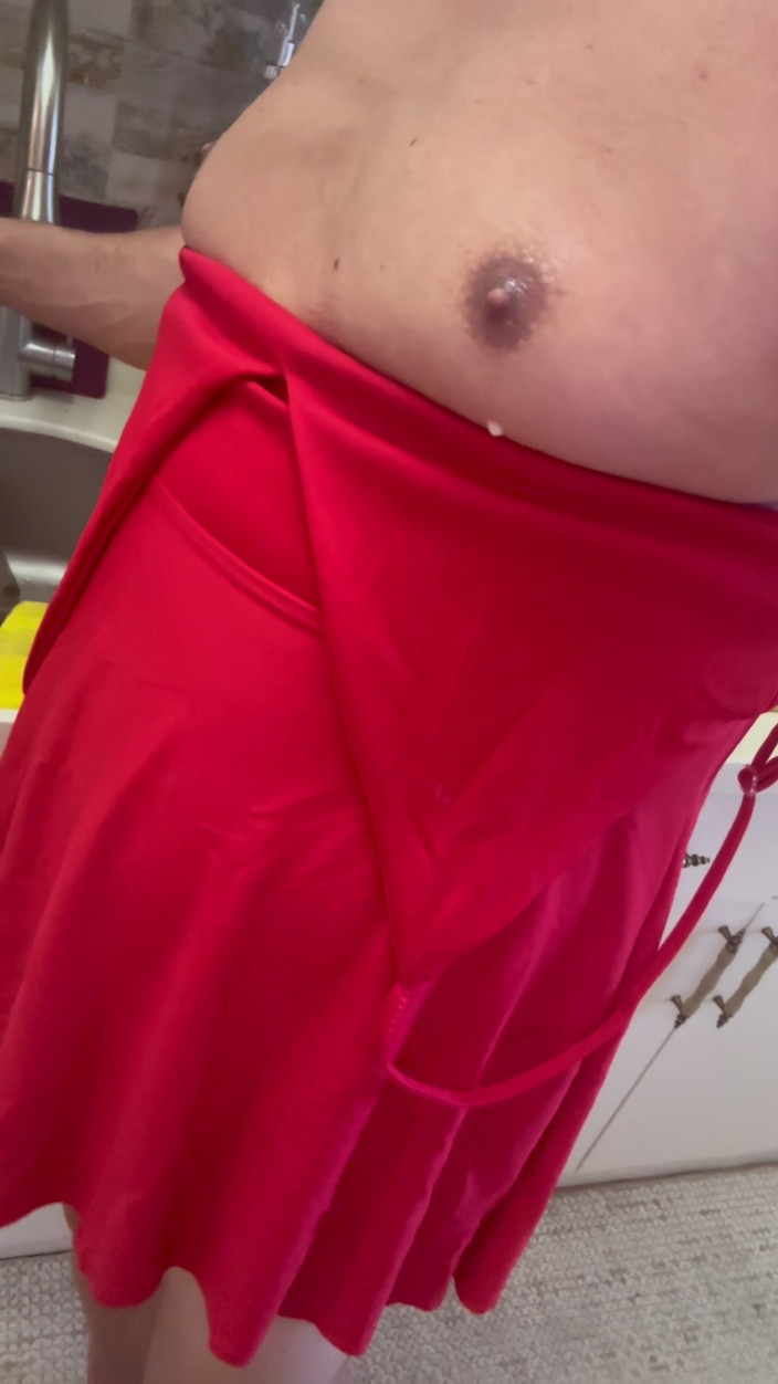 cd_aysemmm: Milch strömt aus meinen brustwarzen! Ich werde zur frau