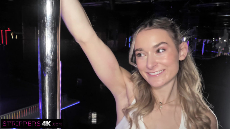 STRIPPERS4K: Berbogel ketinggalan batang
