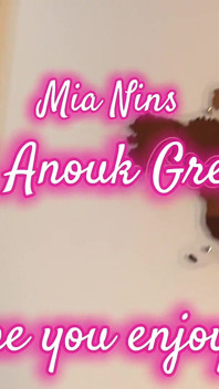 Jingles De Noël Avec Mia Nins Et Anouk Grey
