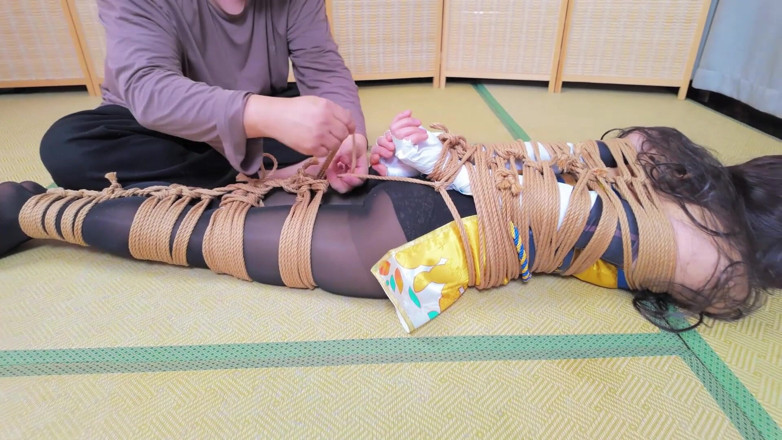 Aisan girl bondage: Xr18- Perhambaan Cosplay