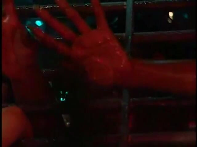 Hot Sex Party: Divoká párty orgie se skupinou dívek třených olejem se navzájem...