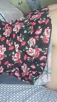 Namorado, por que você puxa meu vestido, sua namorada vai chegar a qualquer momento