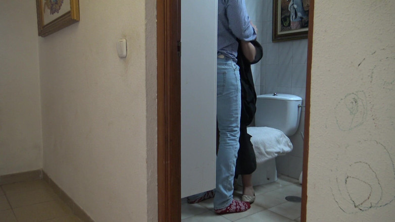 Souzan Halabi: Cikgu Mesir miang dengan pelajar British di London