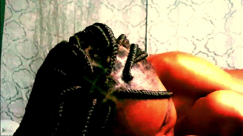 sunnyslimx: Elle mange sa chatte et ses seins parfaits