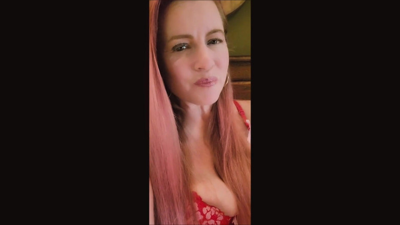 Nikki Nevada: Cellphone red lingerie masturbation and JOI