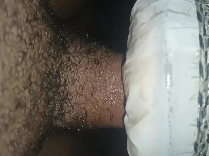 Tangoliive4u: Il Baise Un Fleshlight Clair