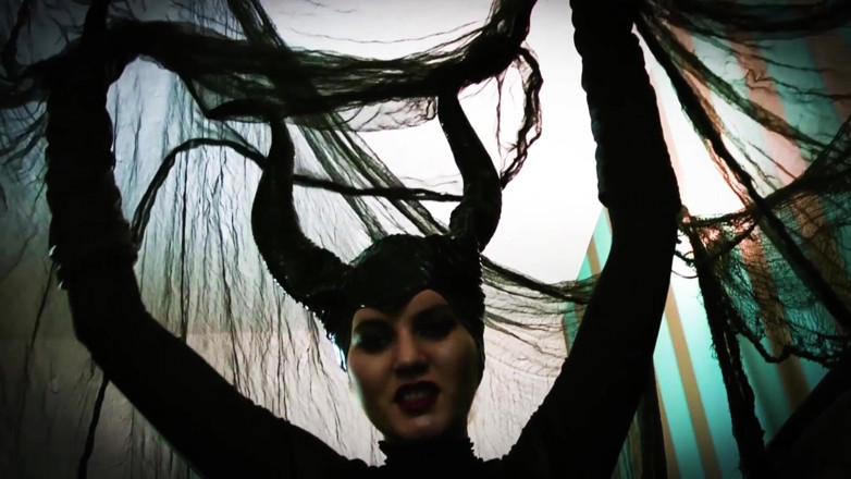 Goddess Celine: Den maleficient