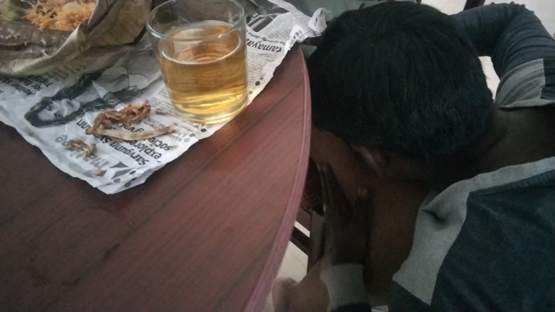 Tamil lesbian: Dining Table Hot Pussy Sucking