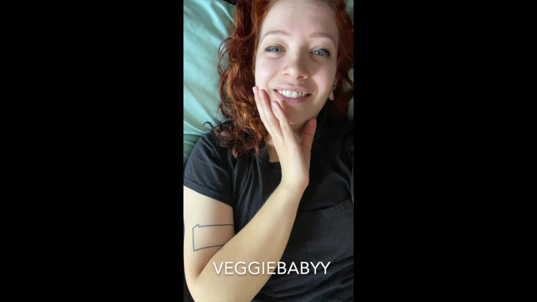 Veggiebabyy: Chat video cu gagică drăguță și confortabilă