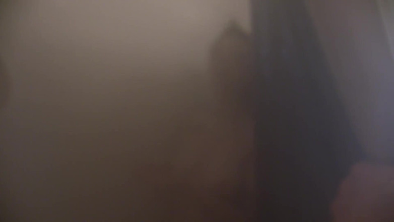 Sensual Dominant: Mijn stiefzus vroeg om mee te gaan in bad