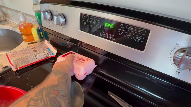 Danny Dirt: Coacere prăjituri cu fiica mea vitregă grasă