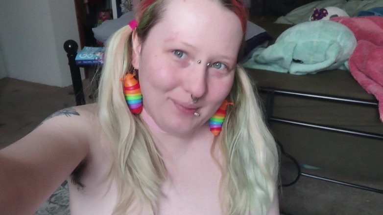 Lori Critter: Stepdaughter Shaves for You and Gets Holes Inspected