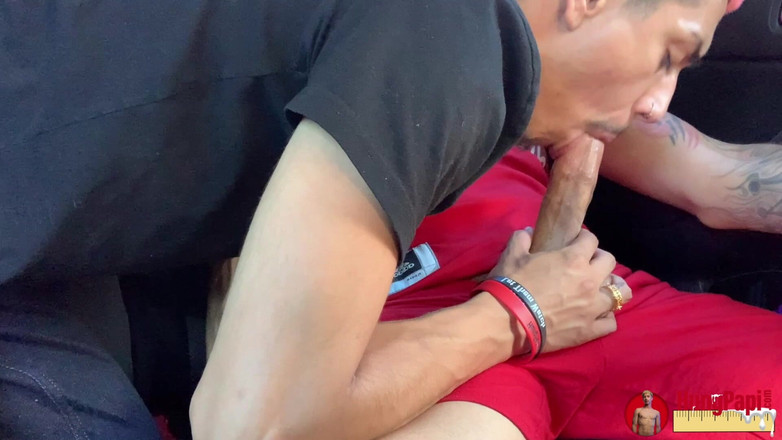 Hung Papi: 내 Dl Homie Car Fun Juven을 빠는 라틴계 깡패들