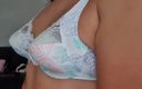 Only bras: Áo ngực in hoa của thập niên 90
