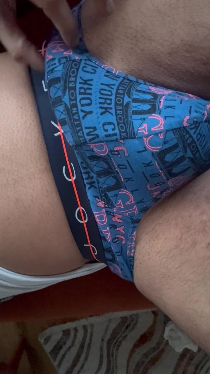 Aryan_for_ you: 옷을 벗고 맨스트루브