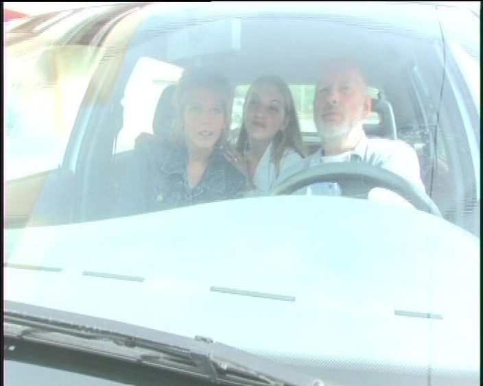 Under German Roofs: Німецькі повії люблять засувати жорсткий член у пизду No4