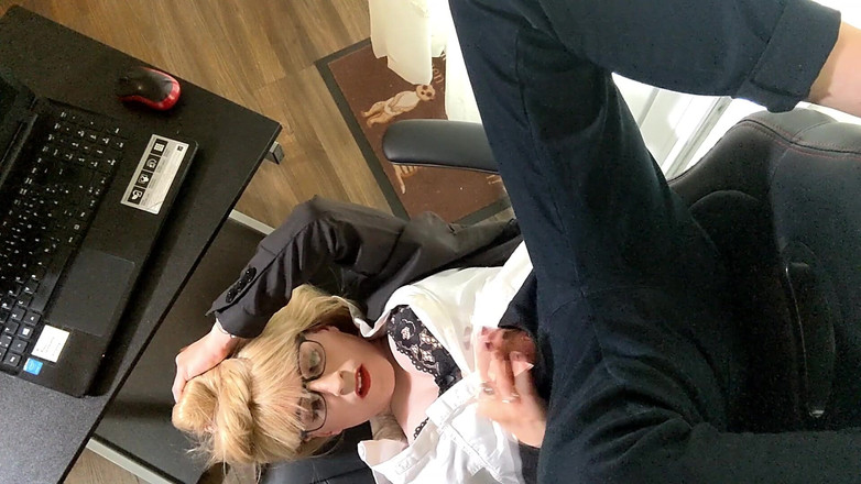 TV_Helena: Setiausaha perempuan jalang Miss Helena - daripada perencanaan dia dapat sperma...