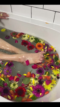 Aldrig för många blommor
