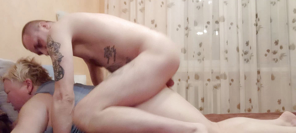 Zona901: Aku ngentot memek istri tetanggaku dan aku crot di dalam...