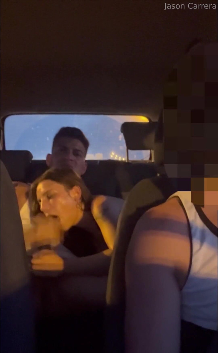 Jason Carrera: ウーバーの中で小さなリルベイブとセックスして、彼女はとても興奮して運転手にオナニーする - マッシー・スイート