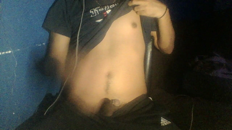 AlexAlejandro13: Du magst mein kleines Gesicht und wie ich auf die