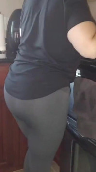 4568889