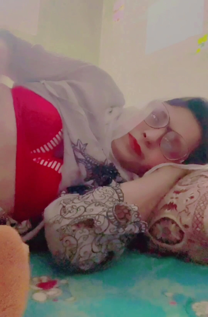 Apple00001: Як ви думаєте, трансгендери не apealing?