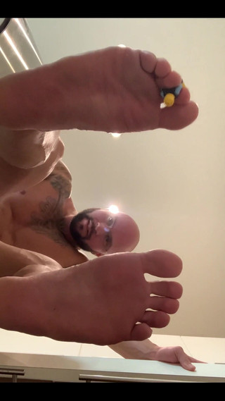 Jasons feet: 巨人粉碎了你的小城市