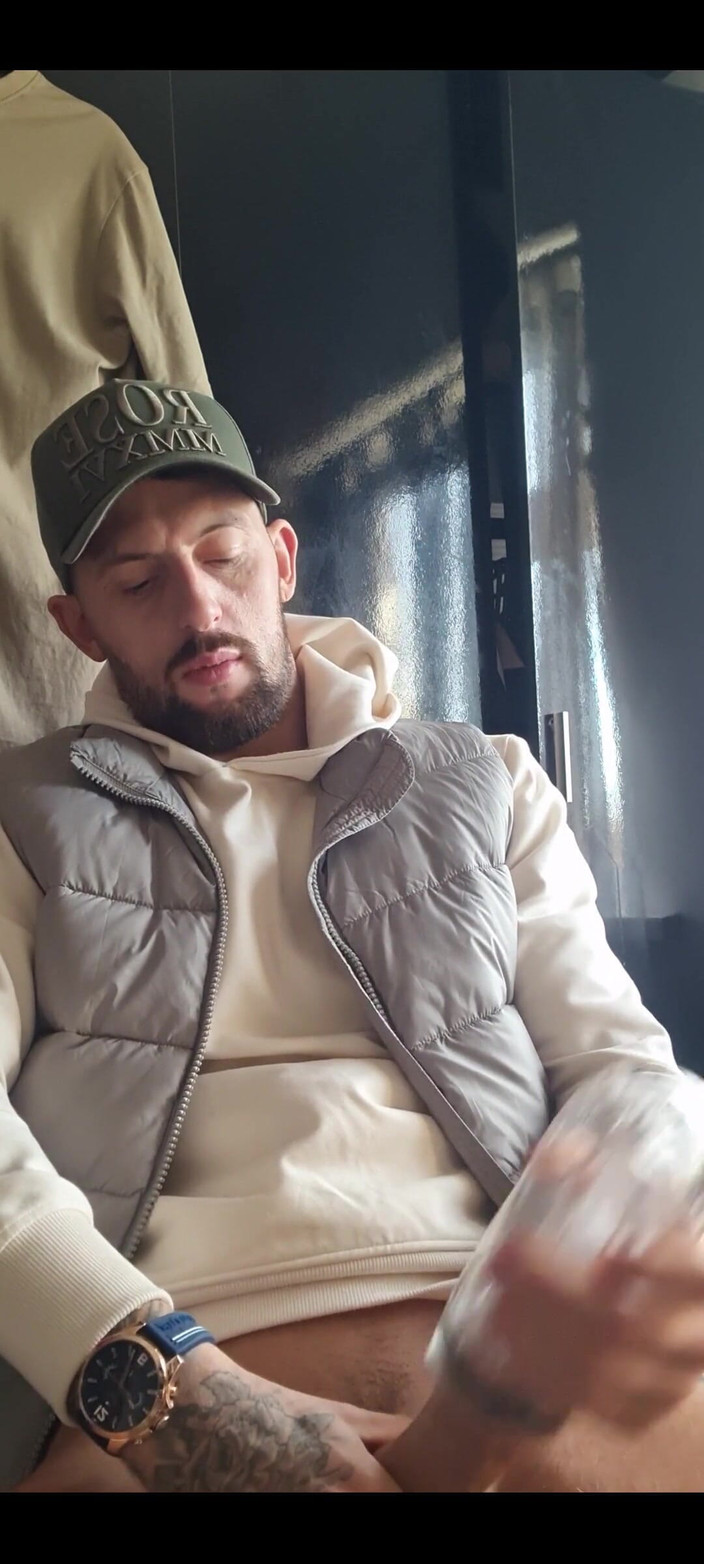 Englishtom20vip: Кишенькова пизда дрочить