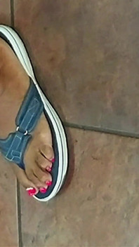Nurse Jasmine Doe's Afterwork Hot Stinky Feet N Nude Long Toenails