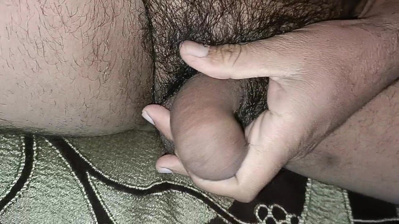 LovedSunsine1990: Main Jab Bhi Ghar per Akela Rahata Hun Pure Ghar...