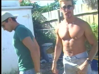 Gays Case: Young gay stud getting his cock sucked
