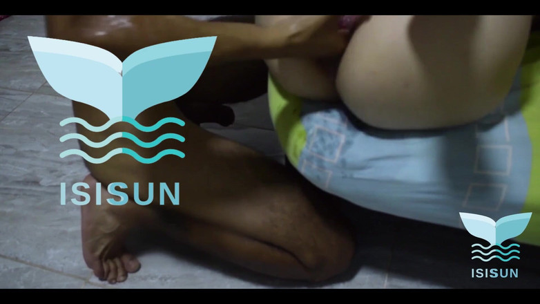 Isis Sun: Những tiếng rên rỉ đáng kinh ngạc, chúng lan truyền