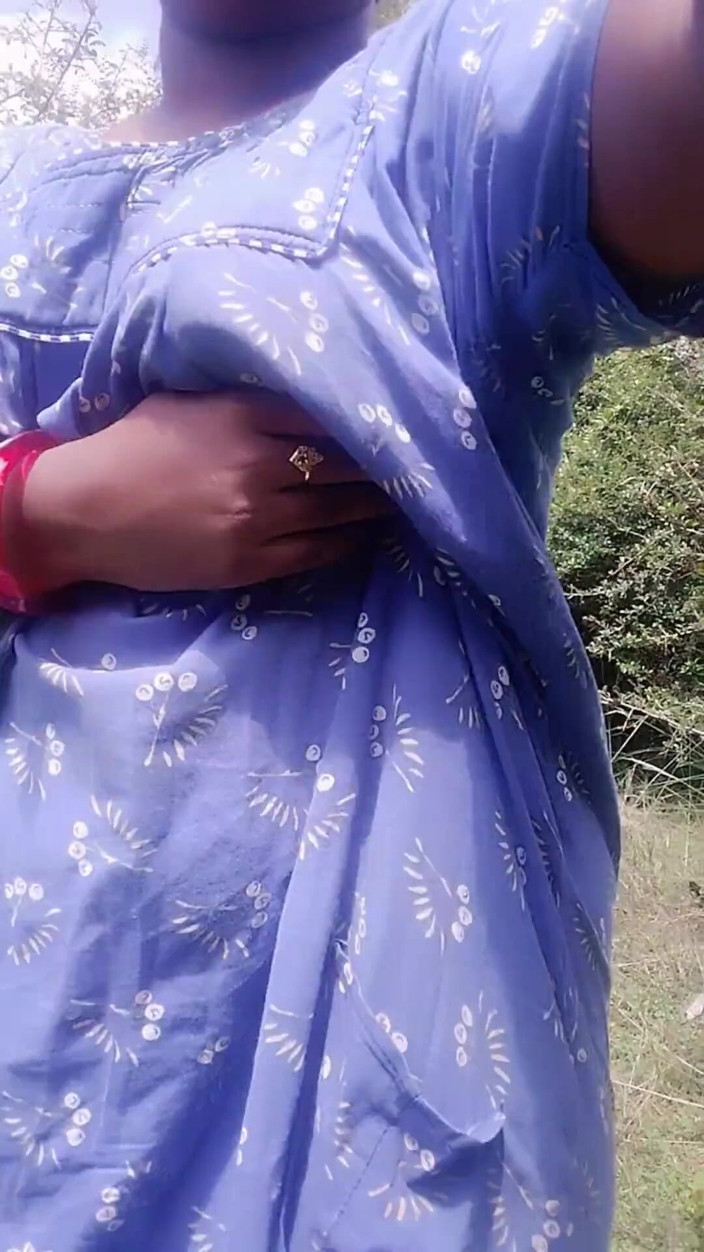 Desi World: Ragazza tamil porca sesso segreto all'aperto