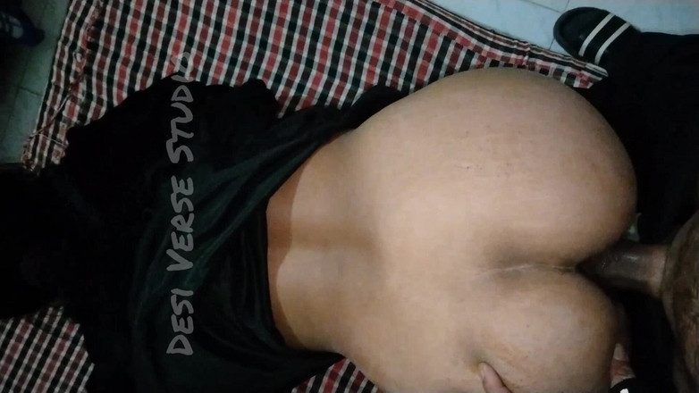 Desi Sex Slave: Desi teen bhabhi doggystyle muschi und anal ficken sehr hartes...