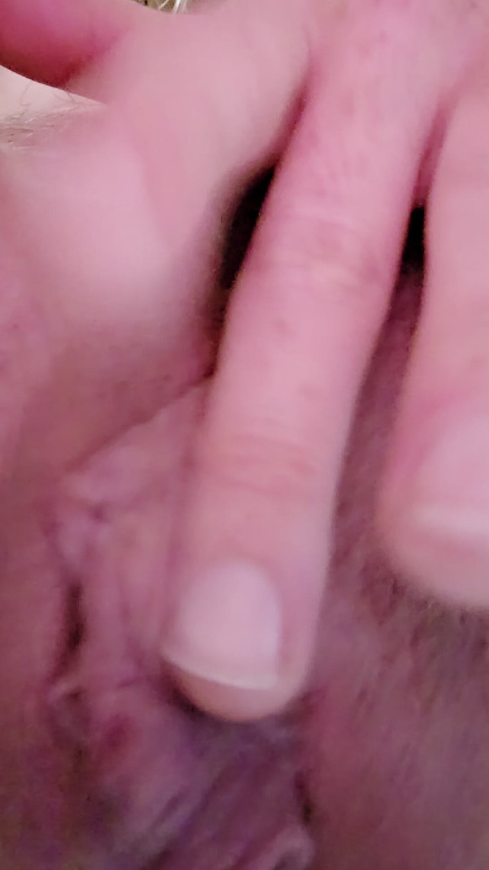 NaughtyRedFarmgirl: Beni kızdırma yoksa seni cezalandırmak zorunda kalacağım