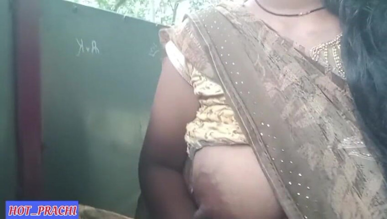Hot prachi: Köy güzel yenge sıkı amcık ormanda seks videosunda açık havada,...